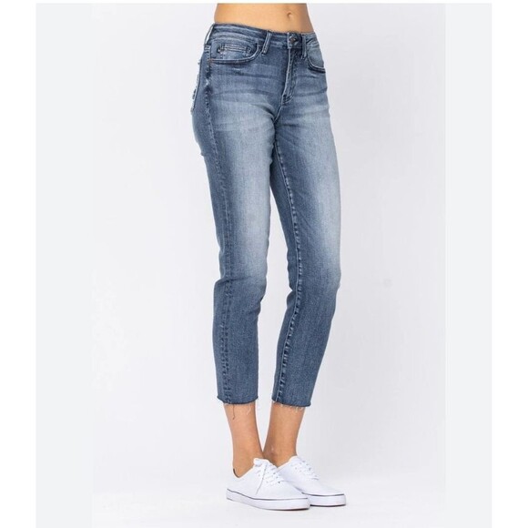 Judy Blue‎ Jeans Women Sz 28 Medium Wash Boyfriend Raw Hem - Picture 1 of 15